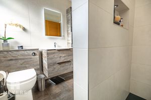 Photo 30- click for photo gallery